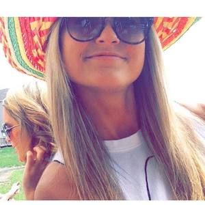 Meet your Posher, Brittney