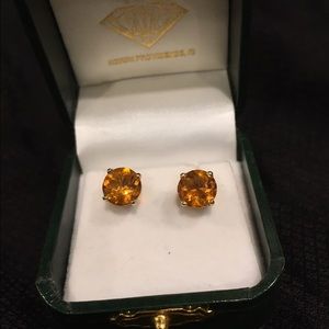 1.5 Karat Citrine in 14k Gold