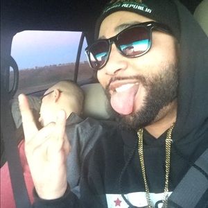 Meet your Posher, Pierre