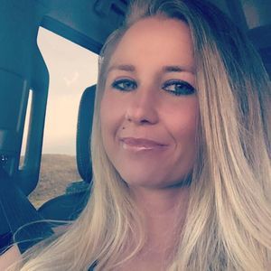 Meet your Posher, Roxee