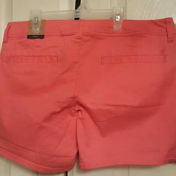 BNWT PINK AE SHORTS SIZE 12
