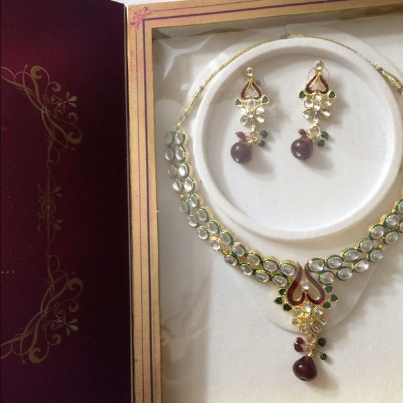 💥💝Traditional Indian Bridal Kundan Set 💎🎁 - Picture 4 of 4