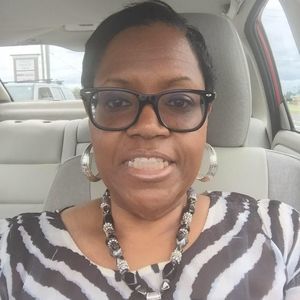 Meet your Posher, Camille