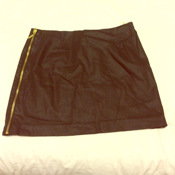 Black mini skirt