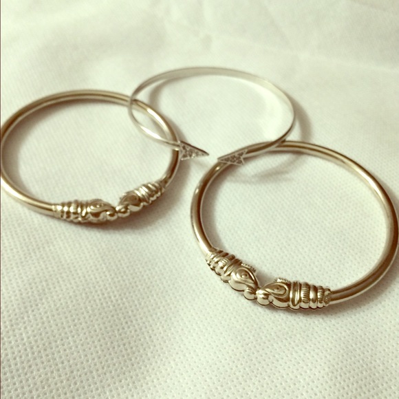 💥💜Aeropostale Bangle Bracelet💙💎