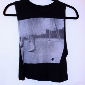 Ballerina muscle tee