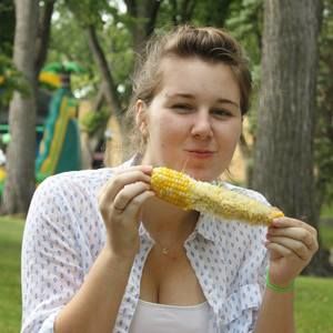 Meet your Posher, Becky