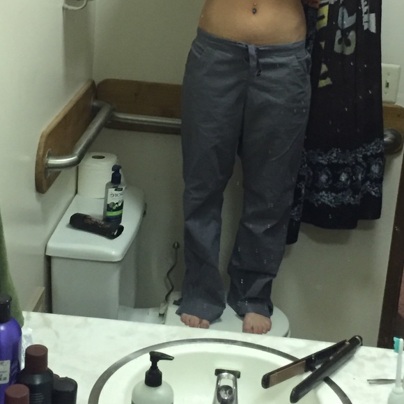 Great condition carharrt  scrub pants