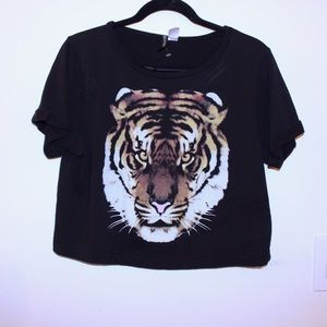Black tiger crop top