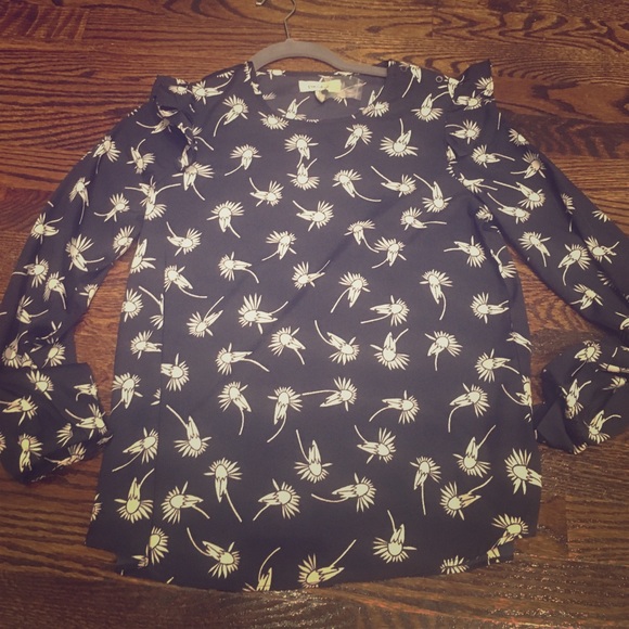 Porridge ruffle shoulder top NWOT