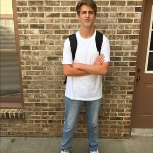 Meet your Posher, Christian