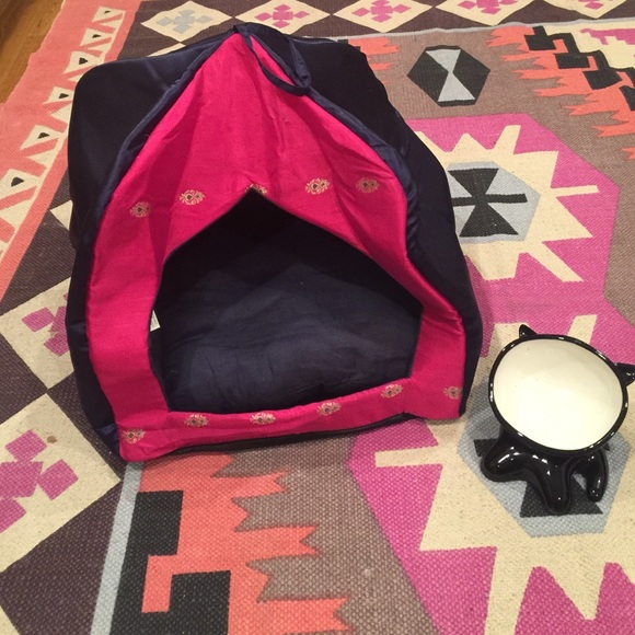 Moroccan kitty house and bowl