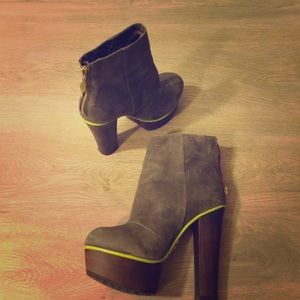 Size 7 Betsey Johnson Boots