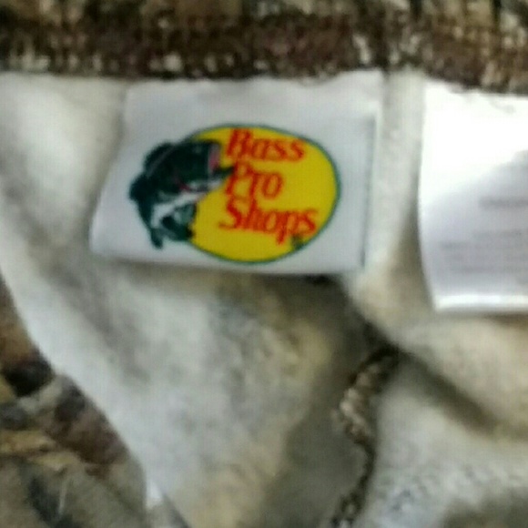 Bass Pro Camouflage Fleece Lined Pants - Picture 2 of 2