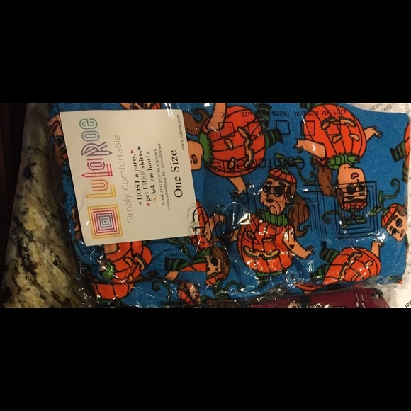 Lularoe OS Halloween leggings
