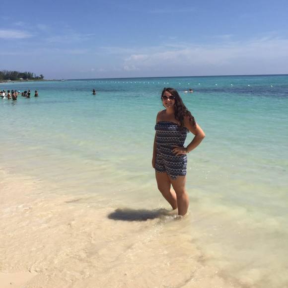 Meet your Posher, Christina