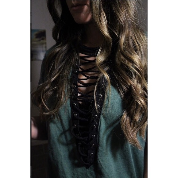 •SOLD OUT || Ariana Lace Up • - Picture 2 of 4