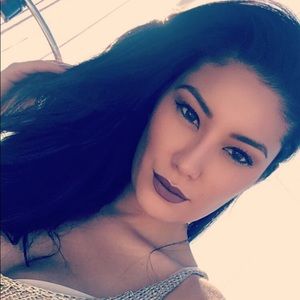 Meet your Posher, Nessa