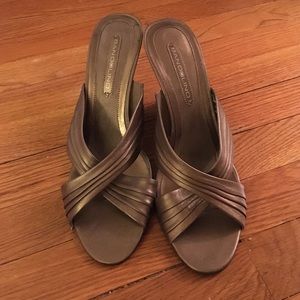 Bronze Bandolino wedges