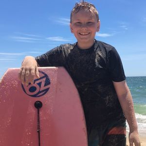 Meet your Posher, Elisha