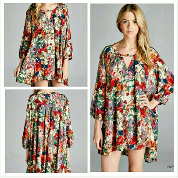 Gorgeous Floral Tunic with Side Pockets