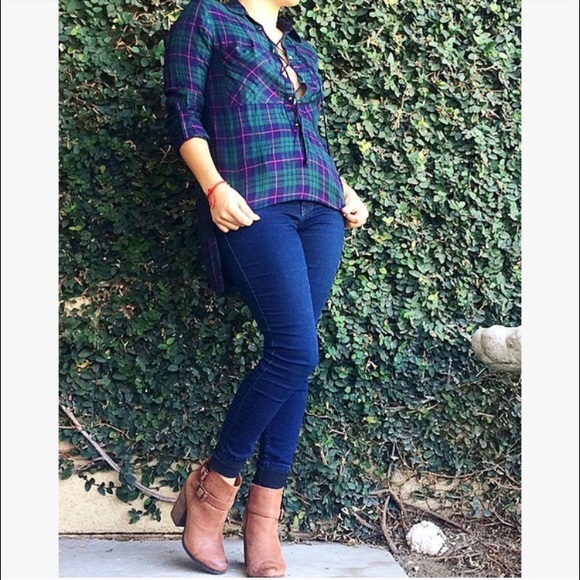 Lace-Up Plaid Blouse - Picture 4 of 5