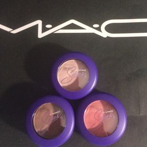 Set of 3 Selena MAC collection eye shadows