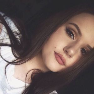 Meet your Posher, Devynn