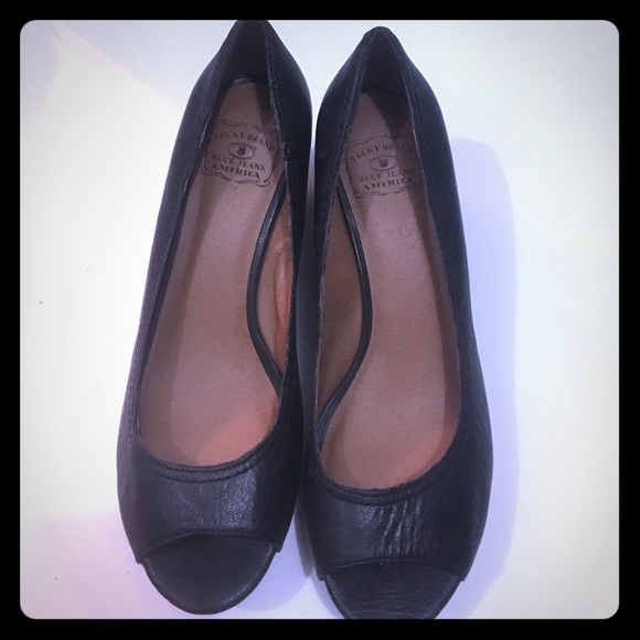 Lucky Brand Wedge - Size 8.