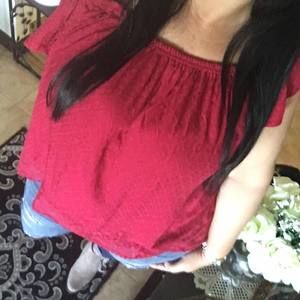 Meet your Posher, Edith