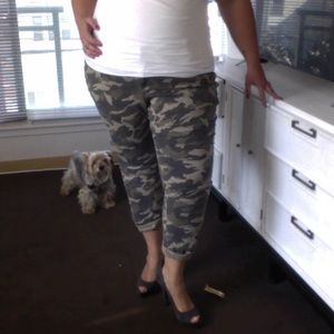 Camo crops
