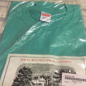 Supreme tee chateau tee