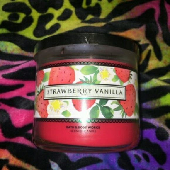Final price Bath and body works 3 wick candle
