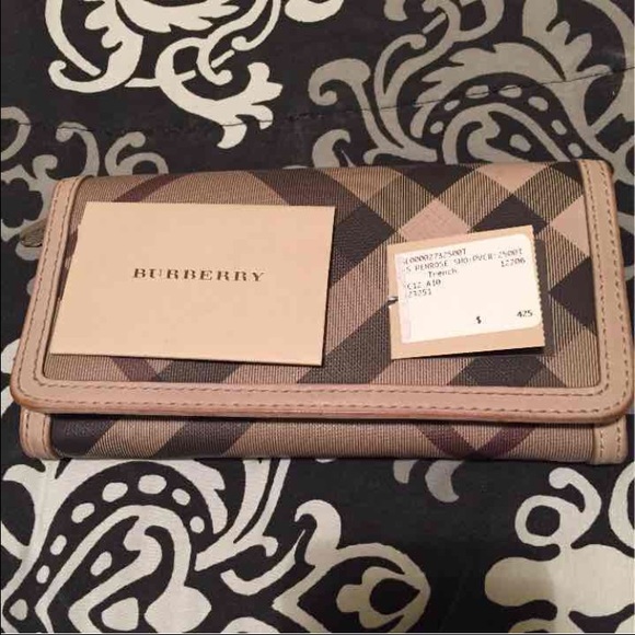 👛SOLD👛 Burberry wallet - Picture 4 of 4