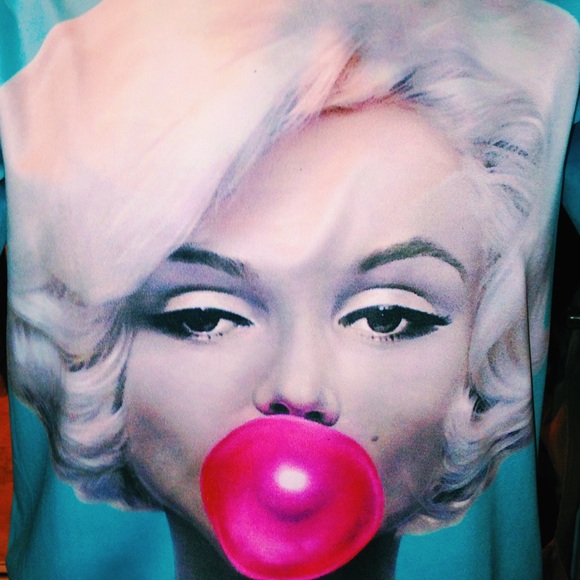 Marilyn Monroe top