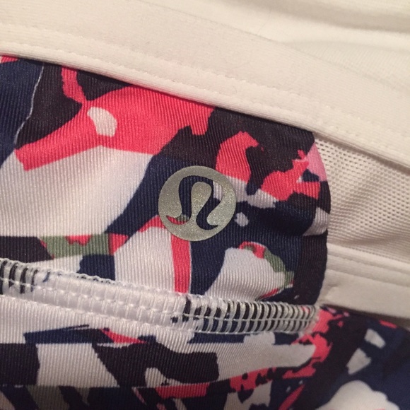 Lululemon Rise and Run Bra - Picture 4 of 4