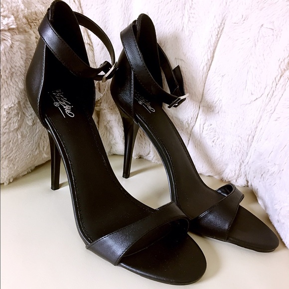 Mossimo women size 9.5 black sandal pump shoe