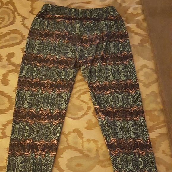 Lularoa OS Lace Leggings