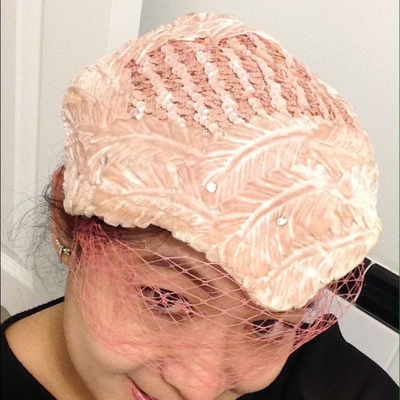 Fascinator - Picture 3 of 4