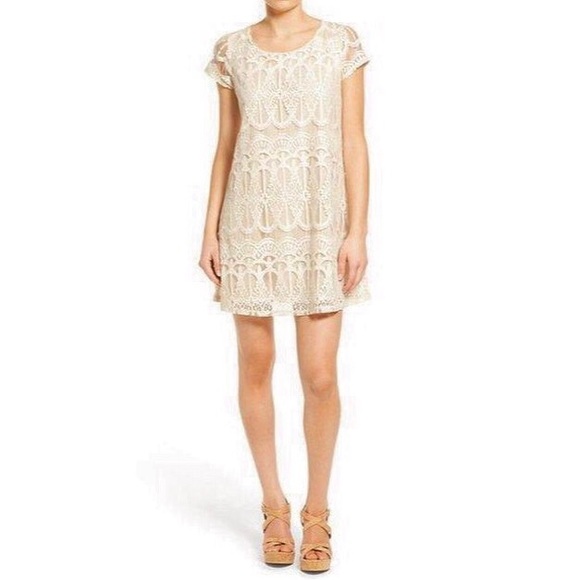 Socialite Cream Lace Dress