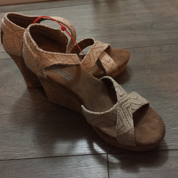 TOMS beige cork wedges - size 5.5 - Like New