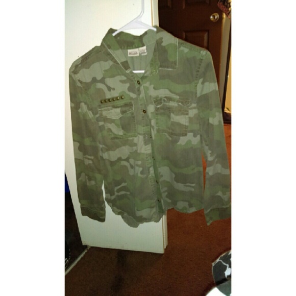 Mossimo button up