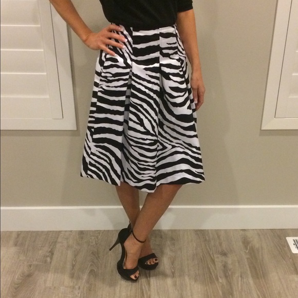 express zebra skirt