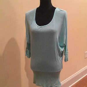 Long tee in sea foam green