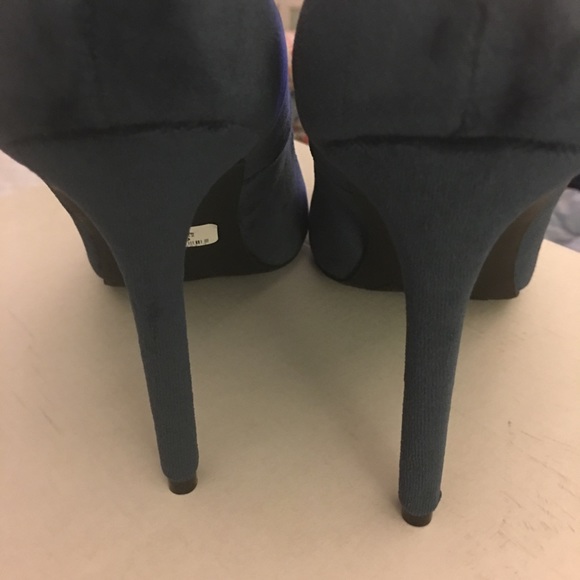 LAUREN CONRAD Runway Collection - Picture 3 of 4