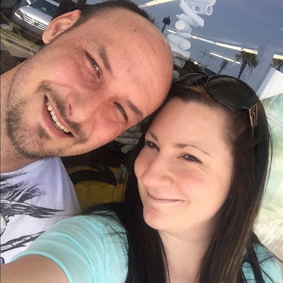 Meet your Posher, Ashley - Picture 2 of 2