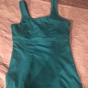Champion fitted yoga/workout top, size S