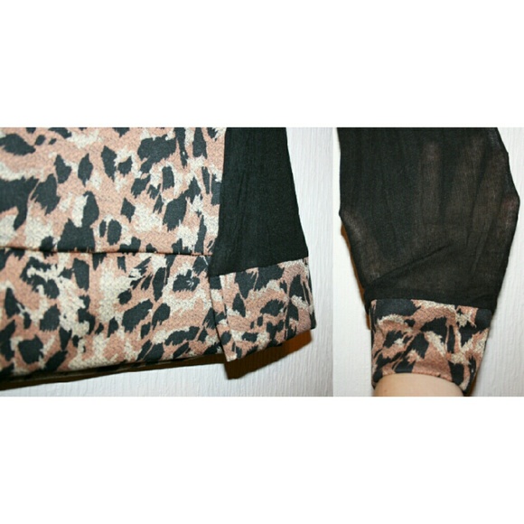 ⚡CLEARANCE⚡ Leopard Print + Sheer Sleeves Top NWOT - Picture 2 of 4