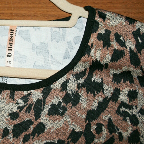 ⚡CLEARANCE⚡ Leopard Print + Sheer Sleeves Top NWOT - Picture 3 of 4