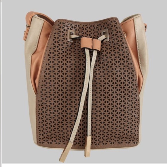 Bucket bag - Picture 2 of 3